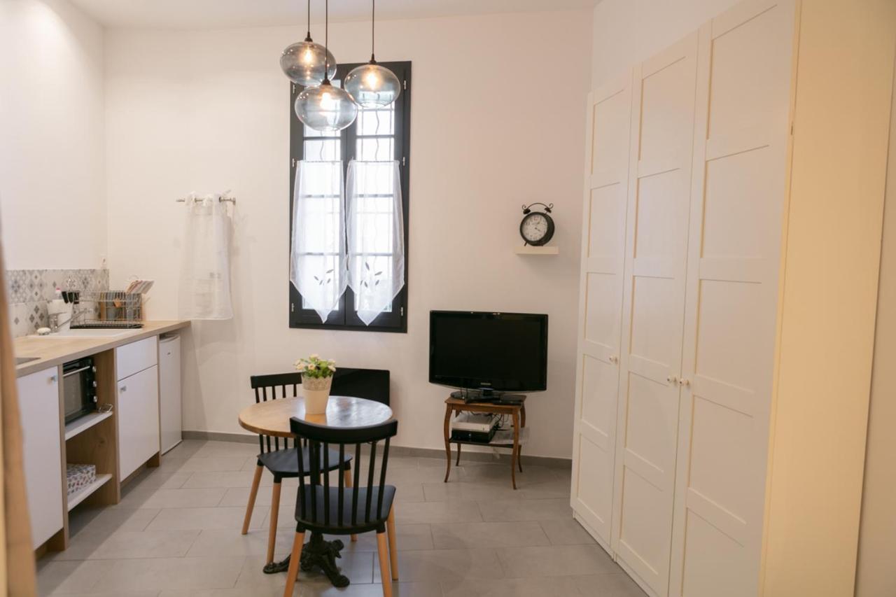 Studio Vaucluse Clovis L'Isle-sur-la-Sorgue Exterior photo